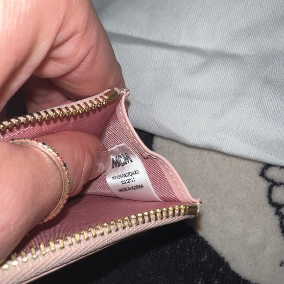 MCM light pink and grey Patricia wallet + Key fob - Picture 16 of 16